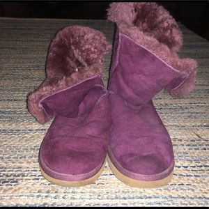 Magenta purple short button uggs